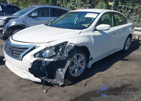 2015 Nissan Altima 2.5 Sv из США, поврежденный, VIN 1N4AL3AP3FC175039